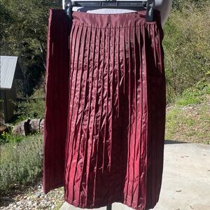Odille Anthropologie Burgundy Pintuck A-Line Skirt
